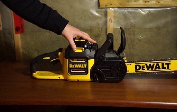 Gas Powered Chainsaw Gas Powered Chainsaw