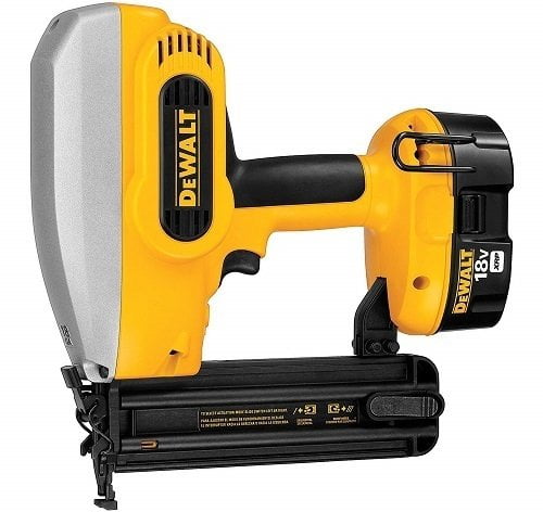 DeWalt DC608K Cordless Brad Nailer DeWalt DC608K Cordless Brad Nailer